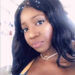 Meet your Posher, Khaya